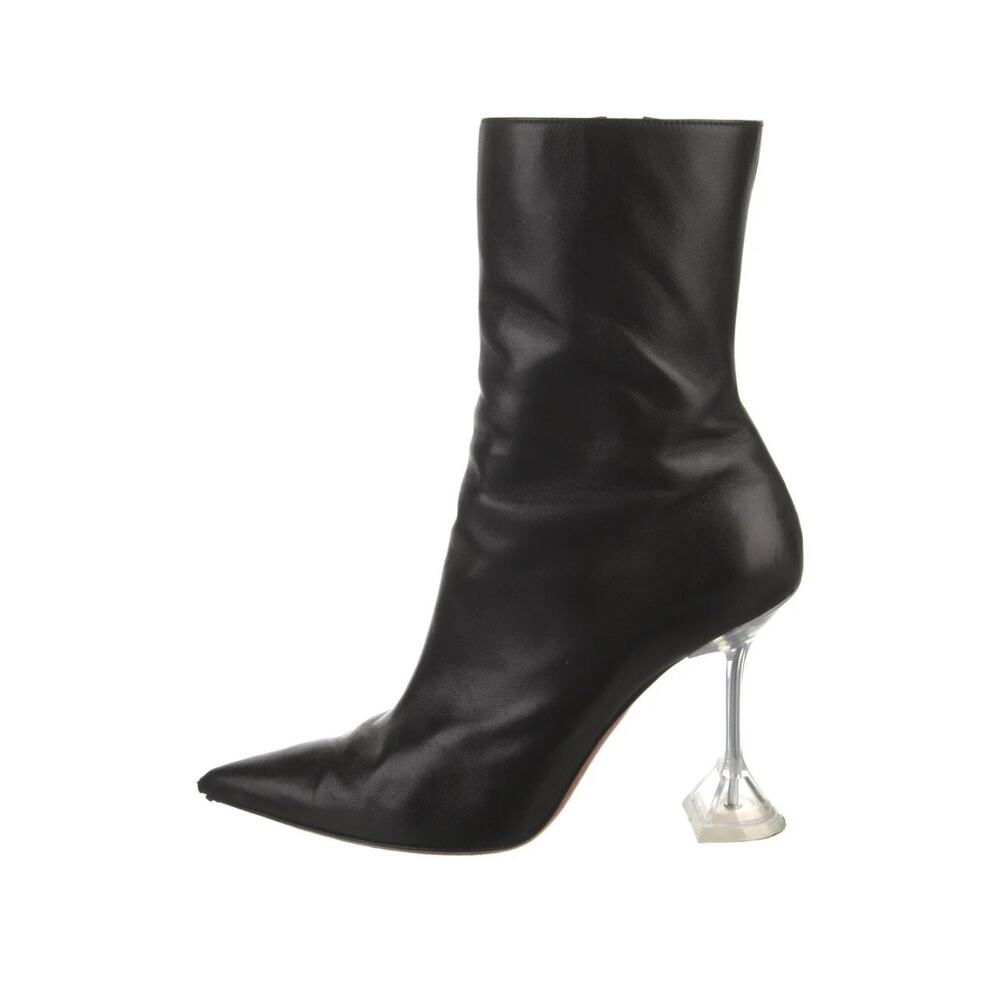 Amina Muaddi
Leather Sock Boots
Women's Size: 8.5 (39.5)